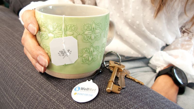 NHS Hangtag connected to ixkio