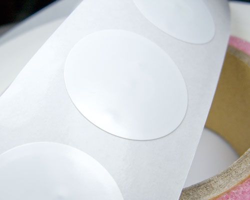 Close up image of an NFC 29mm White TN01K