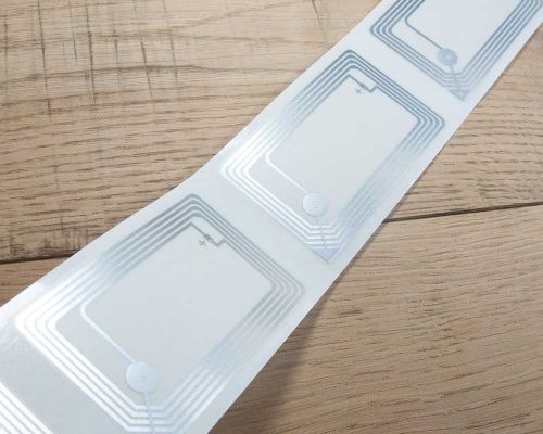 Close up image of an NFC 48x78mm Clear NTAG424