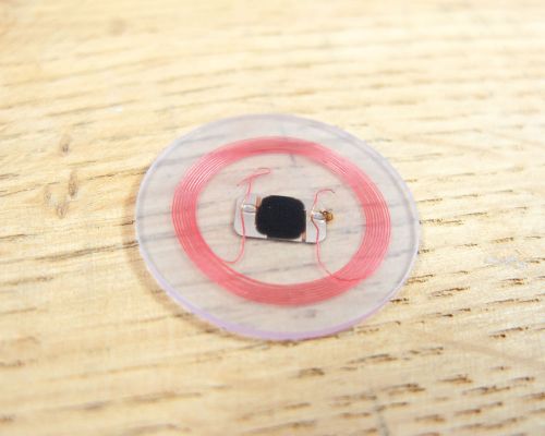 Detail of an NFC 25mm Clear Disc NTAG424