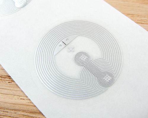 Detail of an NFC 26mm Wet Inlay NTAG424