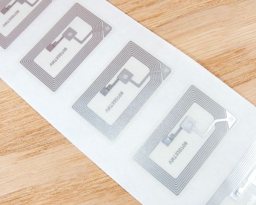 Detail of an NFC 40x25mm Wet Inlay NTAG424