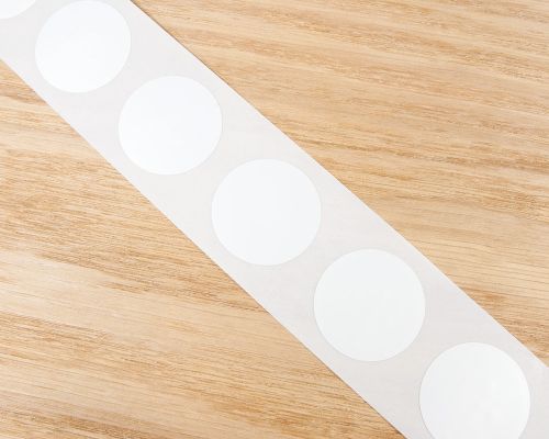 Side view of the NFC 28mm White ICODE 3