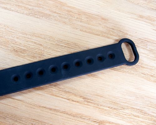 Side view of the NFC Ridged Slim Popclip NFC Wristband