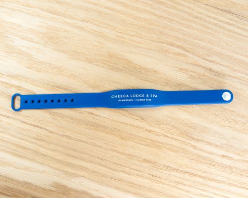 Detail of an NFC Smooth Slim Popclip NFC Wristband