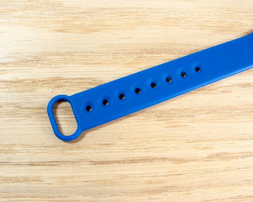 Side view of the NFC Smooth Slim Popclip NFC Wristband