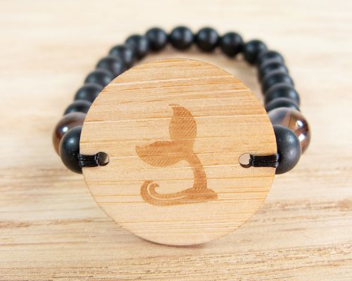 Side view of the NFC NFC bracelet