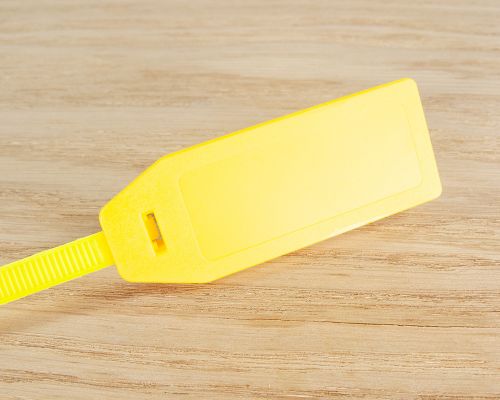 Detail of an NFC Plate NFC cable tie