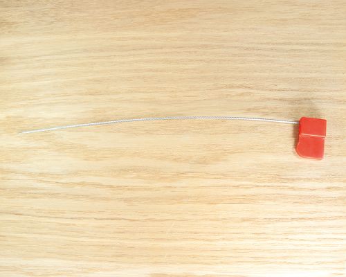 Side view of the NFC Rounded Flag NFC Metal Cable Tie