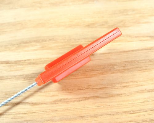 Side view of the NFC Hex Flag NFC Cable Tie