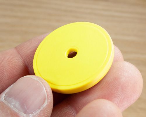 Side view of the NFC Industrial Tag Yellow NTAG213
