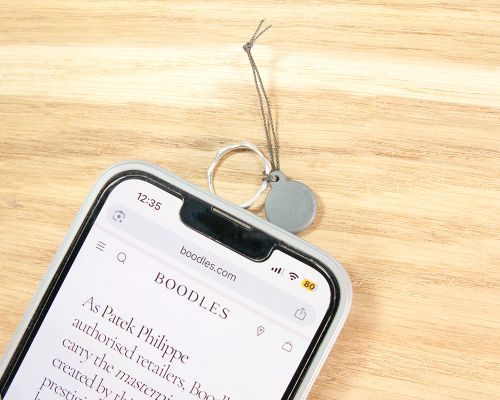 Close up image of an NFC NFC Jewellery Tag